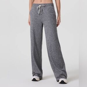 Vuori Halo Essential Wideleg Pant
